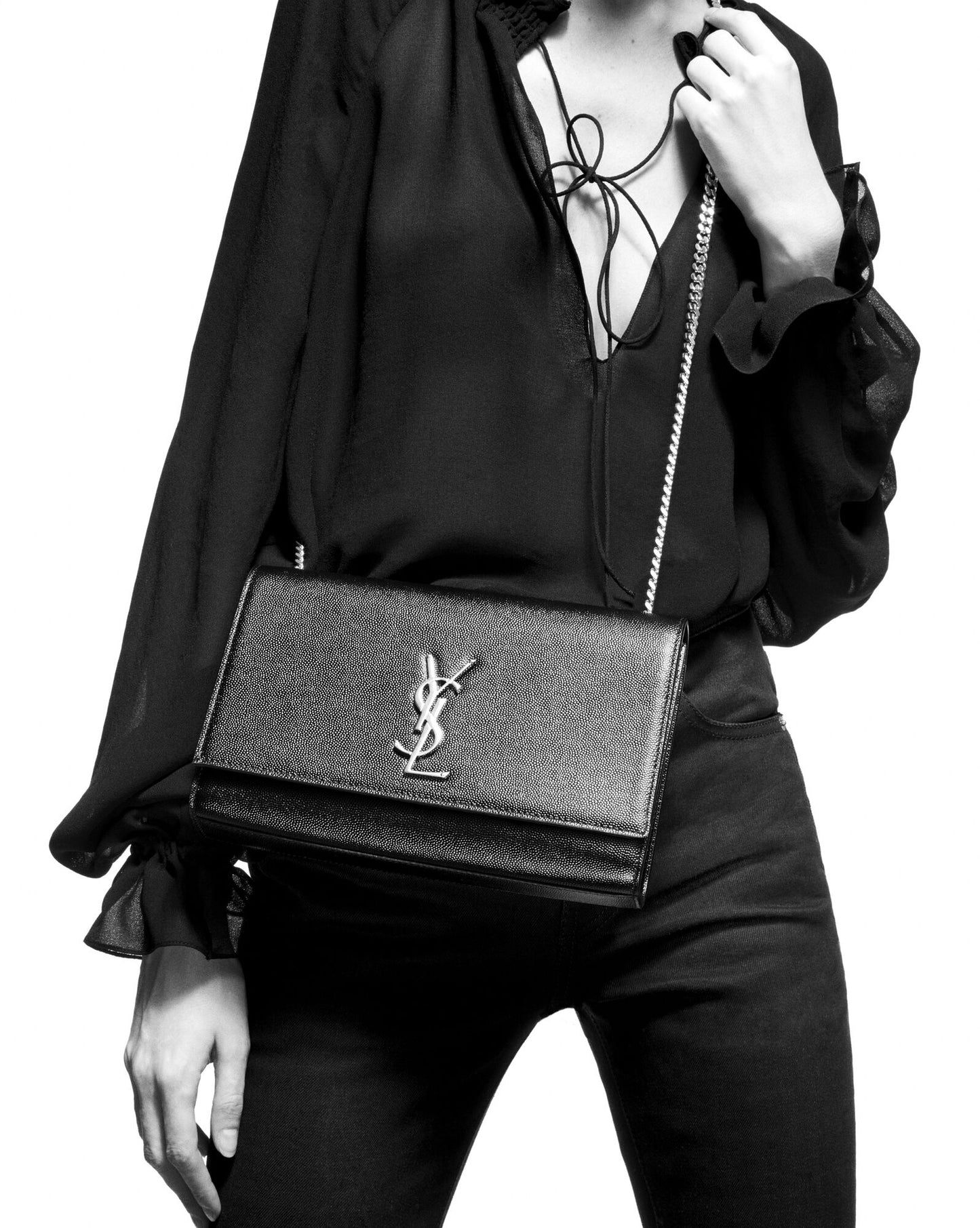 YSL KATE MEDIUM CHAIN BAG IN GRAIN BLACK/GOLD