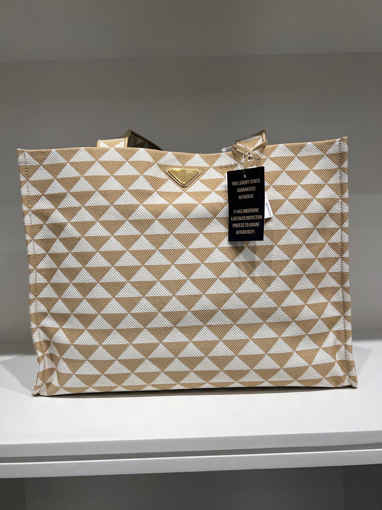 PRADA SHOPPING TRIANGOLO